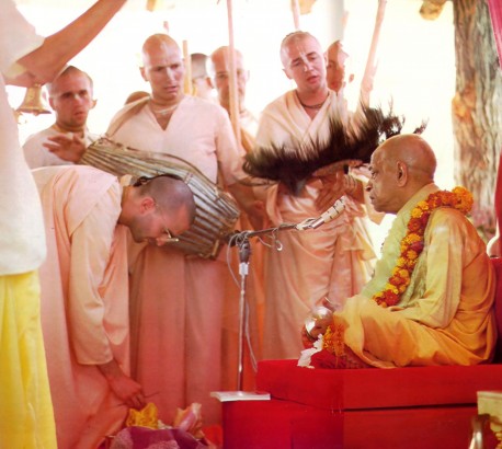 Disciples offering Srila Prabhupada Guru Puja. New Vrindavan 1974.