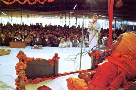 Srila Prabhupada preaching at New Delhi Pandal program. 1971.
