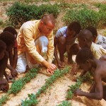 How plants grow--and how they can grow better--is the subject of this class on the Kilifi Hare Krishna farm in Africa.