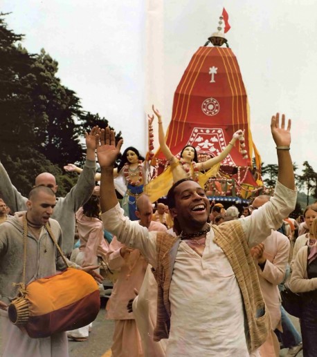 ISKCON Devotees Chant Hare Krishna at Rathayatra Festival. 1976.