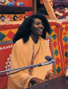 Turiyasangitananda (Alice Coltrane) musician chanting Hare Krishna - 1977