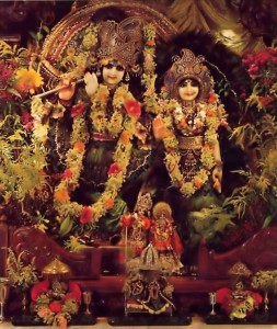  Sri Sri Radha-Vrindavan Candra, New Vrindavan - 1977
