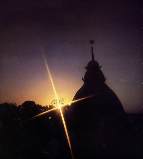 Setting sun highlights dome of new Hare Krsna temple in Londonville