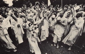 At a Ratha-yatra Chariot Festival in San Francisco during the late sixties, Srila Prabhupada delights his disciples with his ecstatic chanting and dancing.