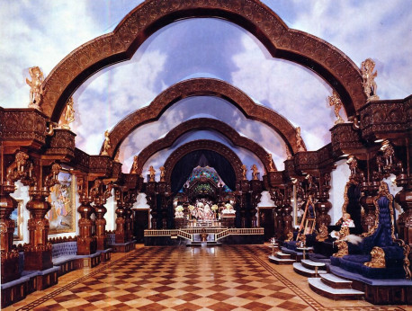 Ornate arches span the ceiling of the Palace temple room, styled after temples in India and designed by ISKCON architect Surabhi Swami. The temple boasts thirty handcrafted pillars.