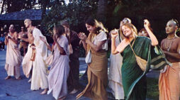 Siddha Svarupa Surrenders His Disciples to Srila Prabhupada