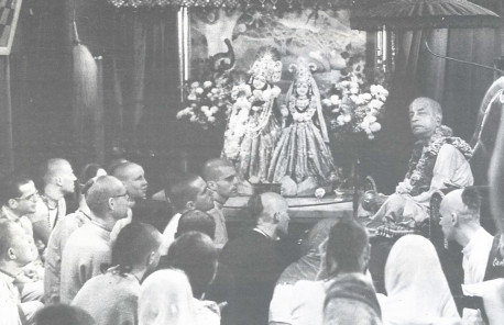 Radha-Krsna Deities preside as Srila Prabhupada teaches disciples in London: "The real guru is God's representative, and he'll talk about God and nothing else